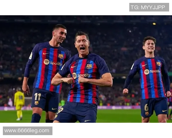 伯纳乌完结救赎,皇马2-1巴萨突破阻止,5分领跑西甲仍需发力